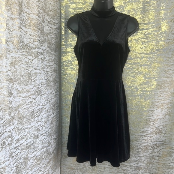 Derek Heart Black Velvet Mesh Front Detail Mini Dress Size M - Picture 6 of 16